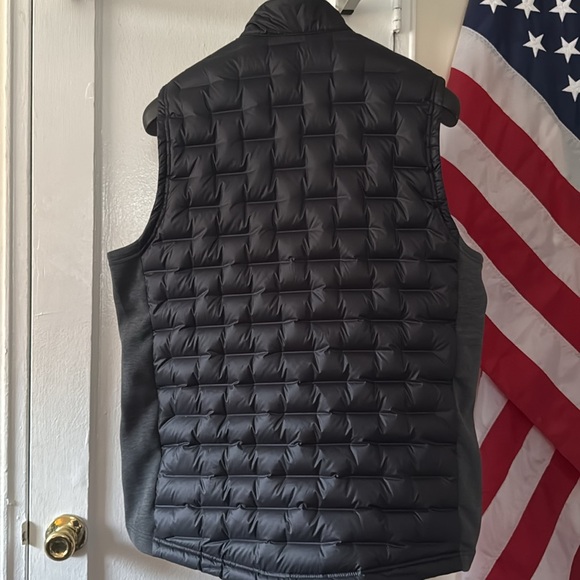 Adidas Frostguard Vest. - Picture 2 of 8